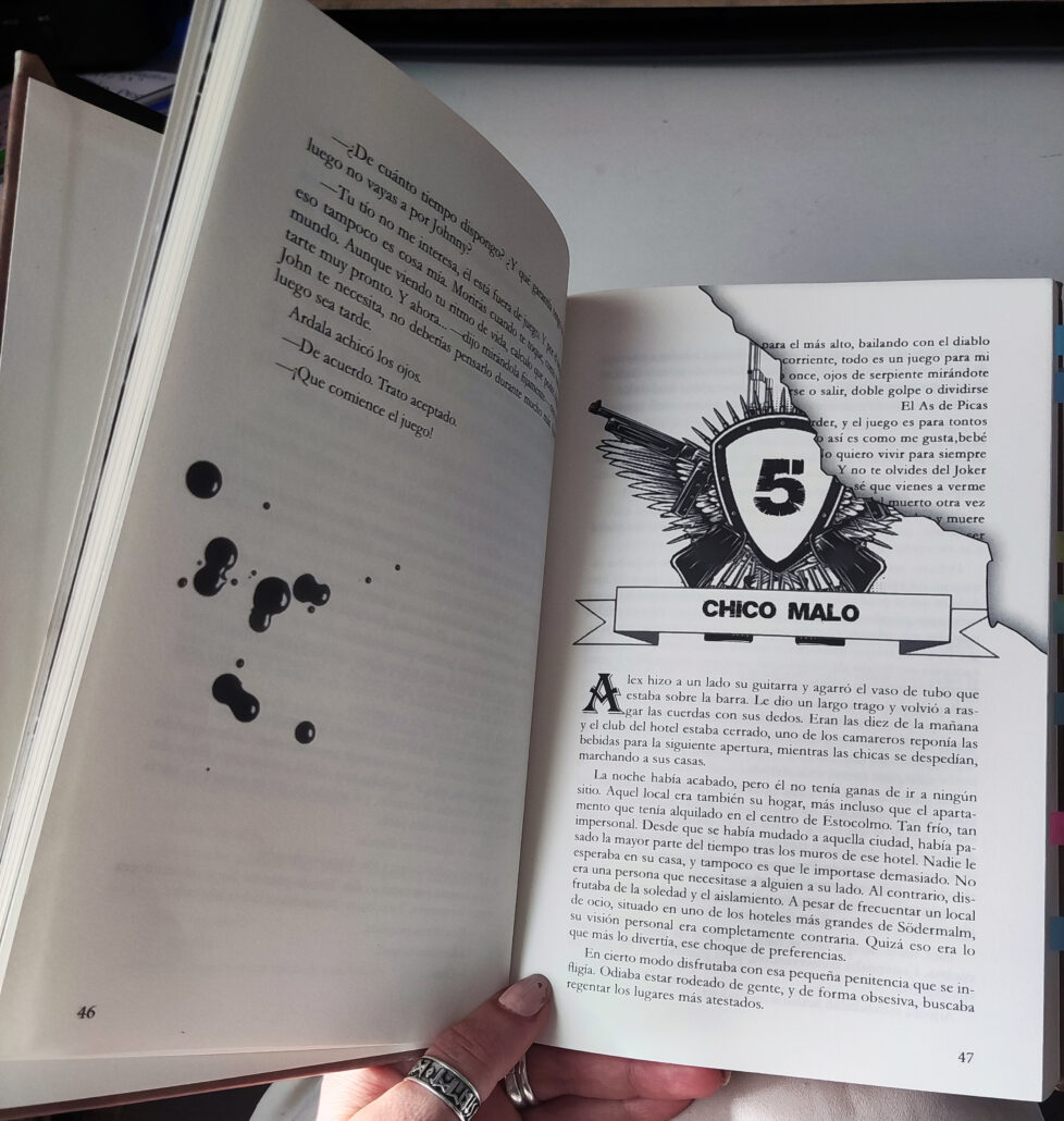 maqueta de la novela de Margoth Costa, Oscuras Intrigas